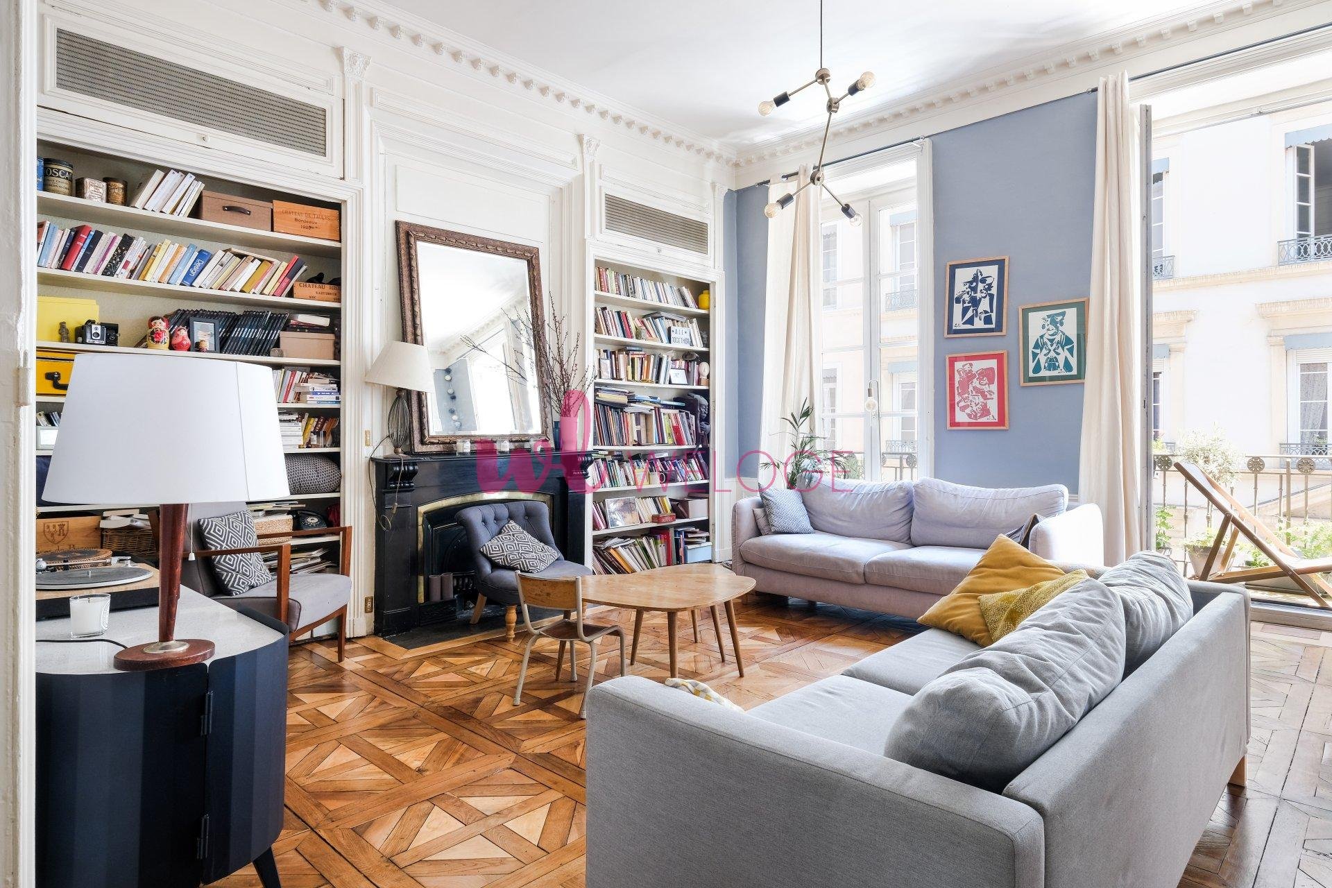 Magnifique Appartement Haussmannien LYON2– rénové avec Balcon. - Weloge