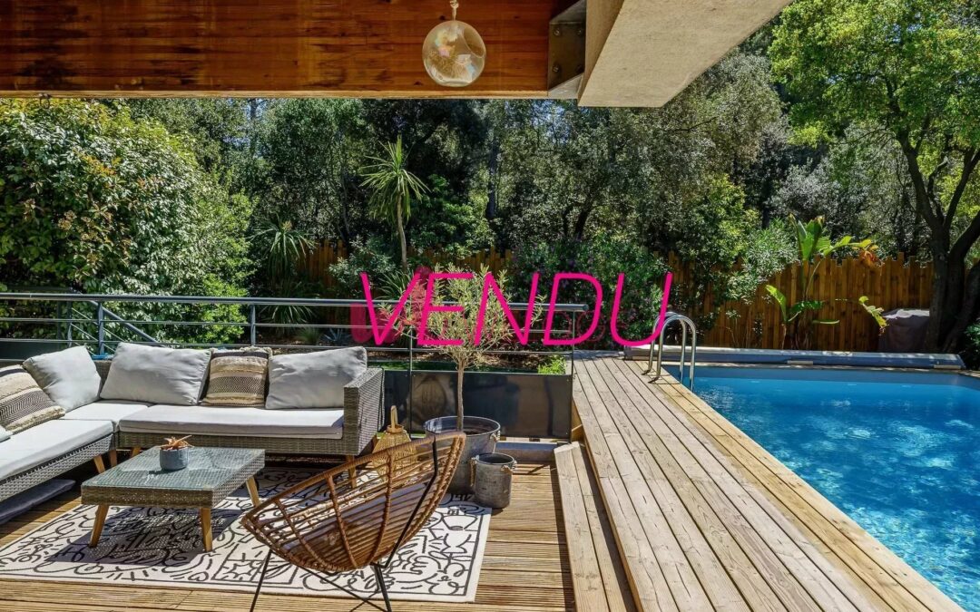 A vendre appartement 4 pièces avec terrasse, jardin et piscine privative à Marseille 9ème