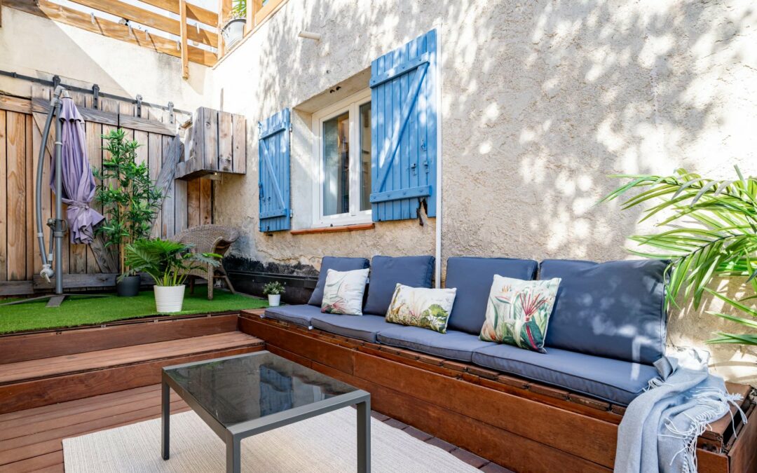 Dans une maison, appartement 3 pièces à vendre avec terrasse et parking à Marseille 12ème