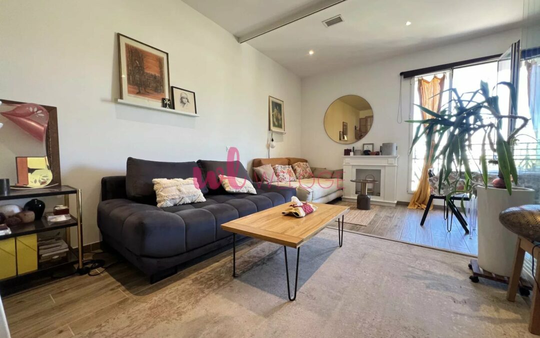 A VENDRE GRAND T2 AVEC VUE MER LA JOLIETTE