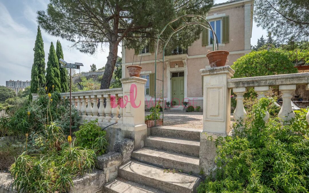 À VENDRE MAGNIFIQUE BASTIDE AVEC DÉPENDANCE