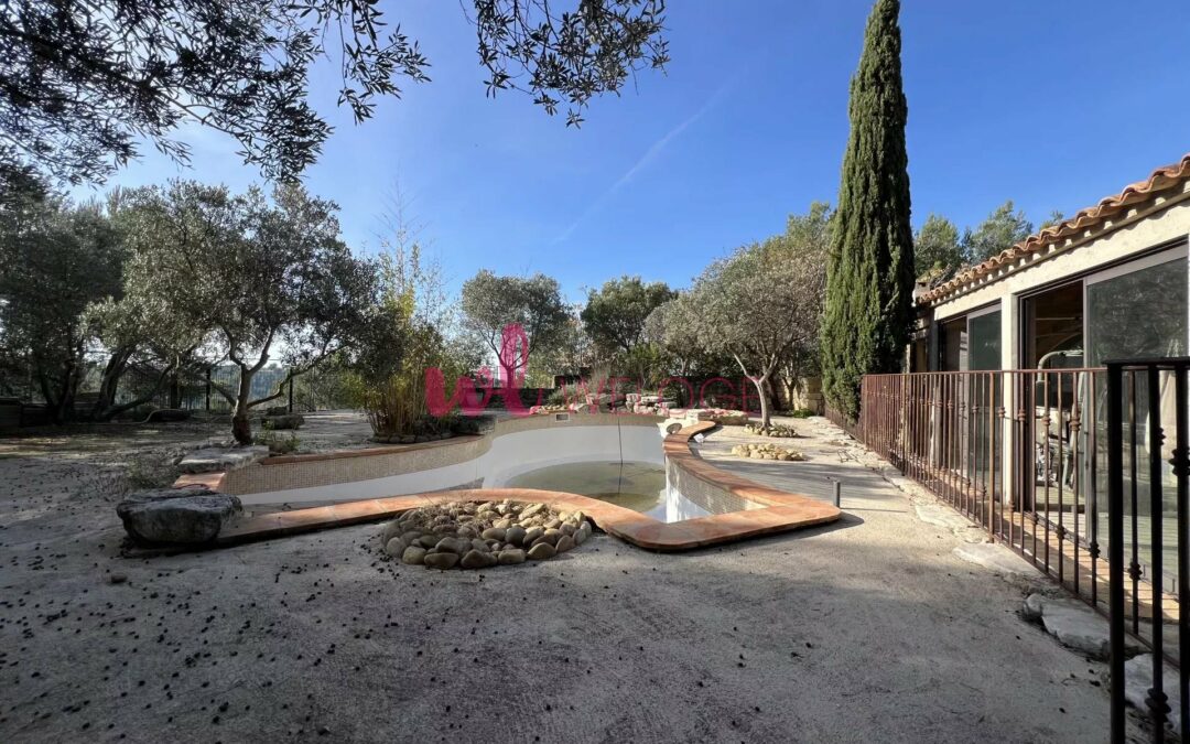 À vendre maison T7, jardin, piscine