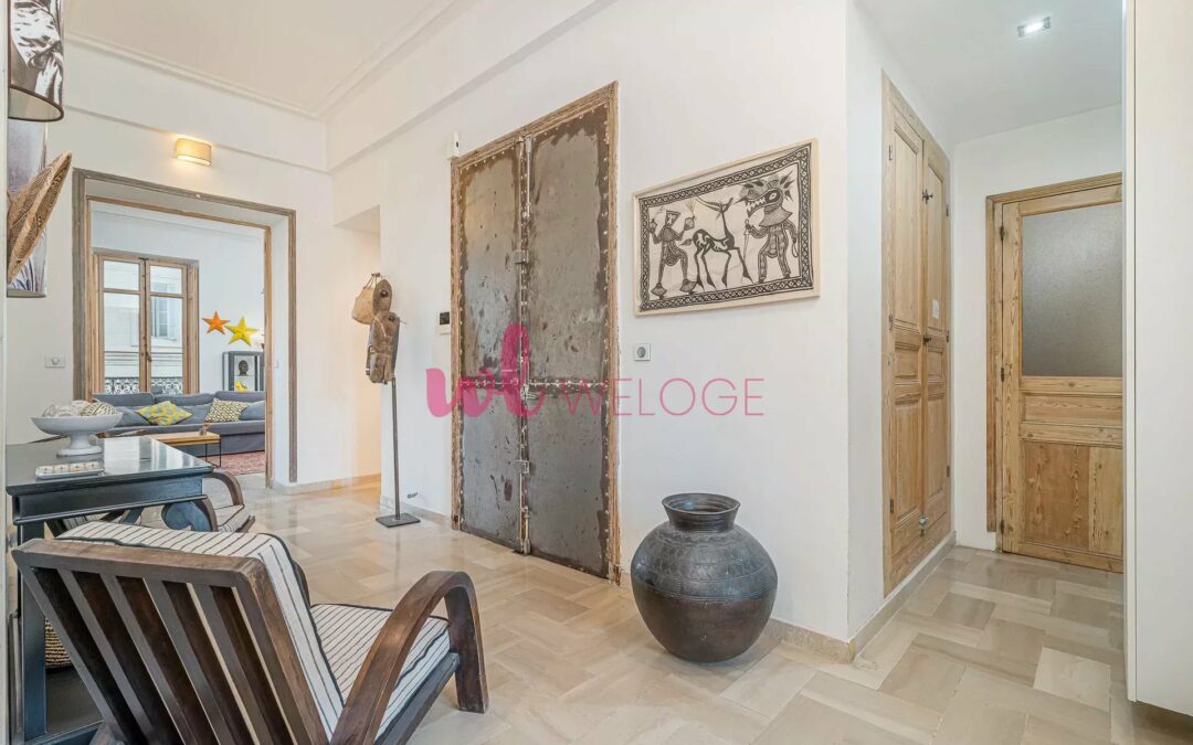 A vendre magnifique appartement 5 pièces, type haussmanien traversant avec balcon à Marseille 1er