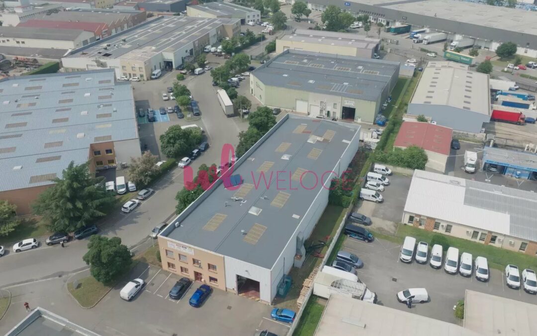 Local d&rsquo;activité de 1475m2 au sol : Entrepôt 1075m2 + Bureaux 400m2
