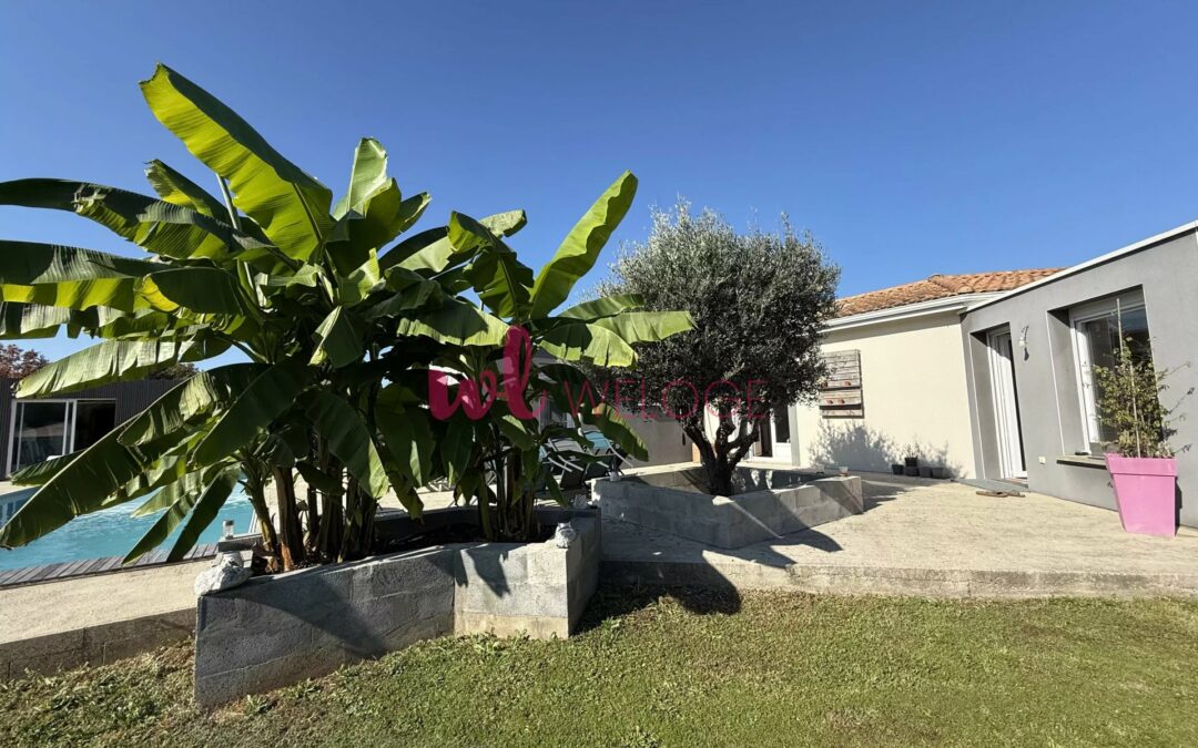 Maison de 156 m² avec piscine et dépendance de 16m² à vendre à Pouydesseaux