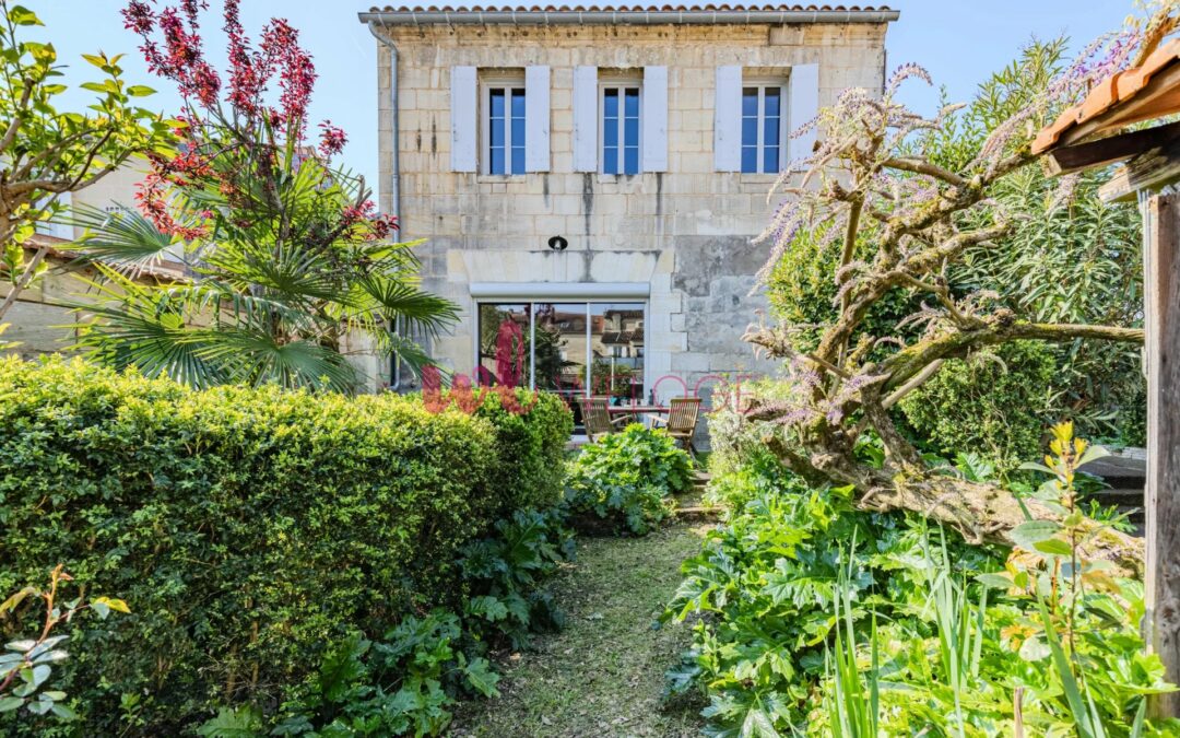 Belle maison en pierre de 237m2 à Libourne