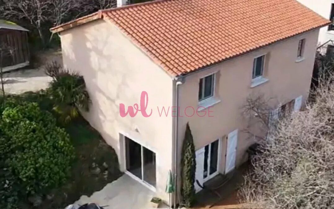 Maison de 107 m² à Rontalon avec 750 m² de terrain