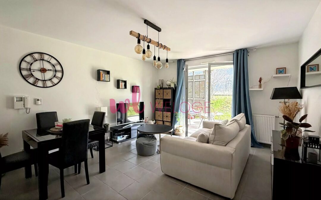 T2 avec jardin de 142m2 et Garage à Saint Priest