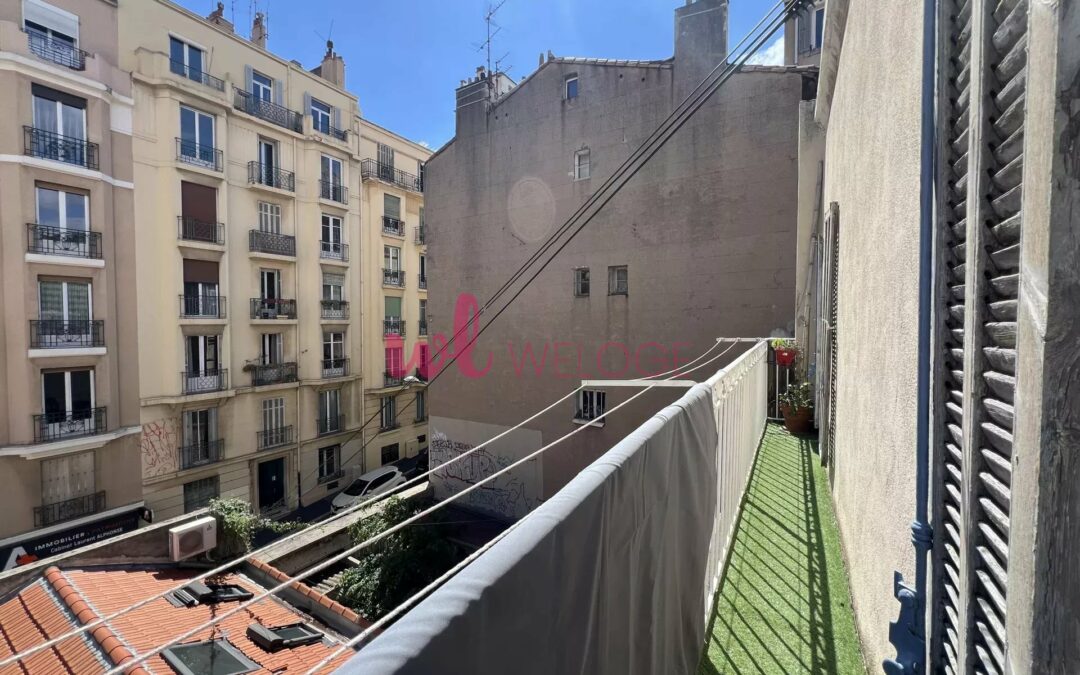 A LOUER T2 MEUBLÉ DERNIER ETAGE CAMAS