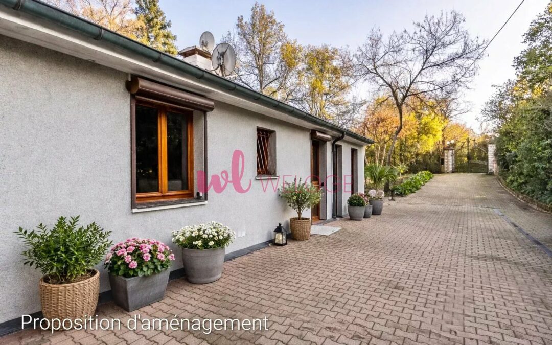 CLAVEISOLLES – PROPIÉTÉ DE 290M² DONT UNE MAISON DE PLAIN-PIED DE 167M² – PARC BOISÉ DE 8 400 M²