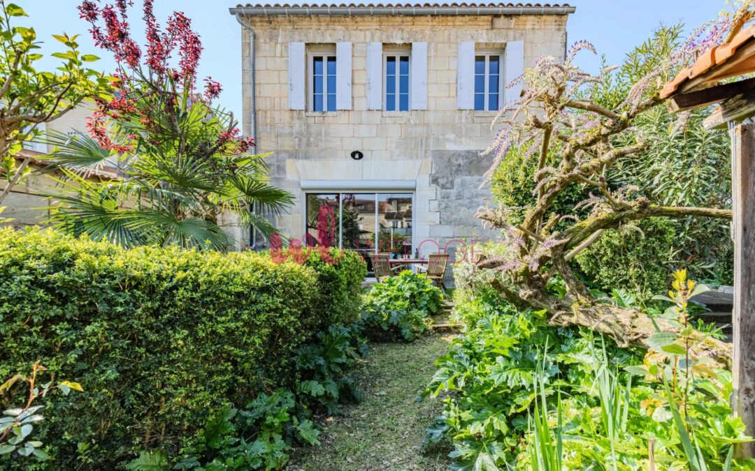 Belle maison en pierre de 237m2 à Libourne