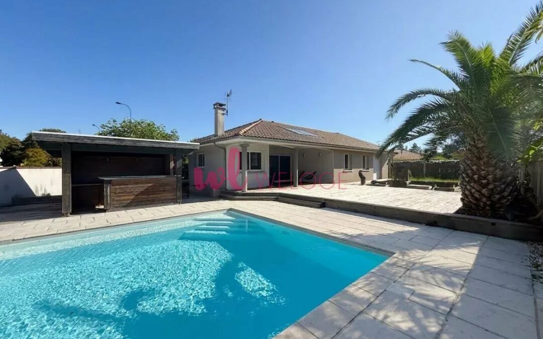 MAGESCQ — Maison contemporaine de plain-pied 125 m², piscine, pool house et double garage